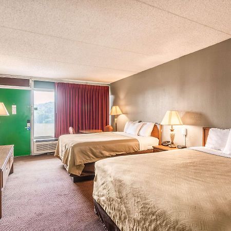 Mount Vernon Rodeway Inn Renfro Valley מראה חיצוני תמונה