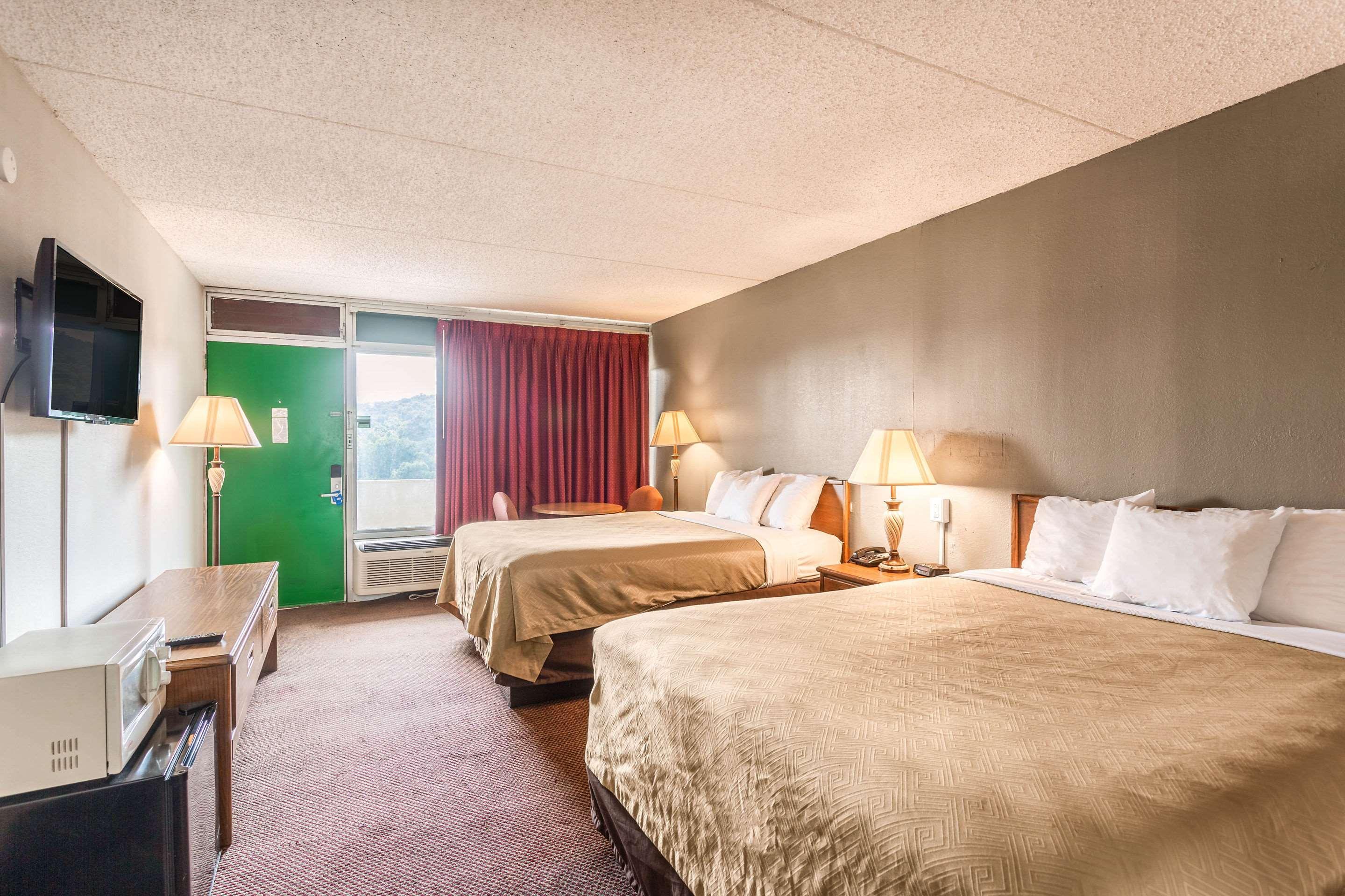 Mount Vernon Rodeway Inn Renfro Valley מראה חיצוני תמונה