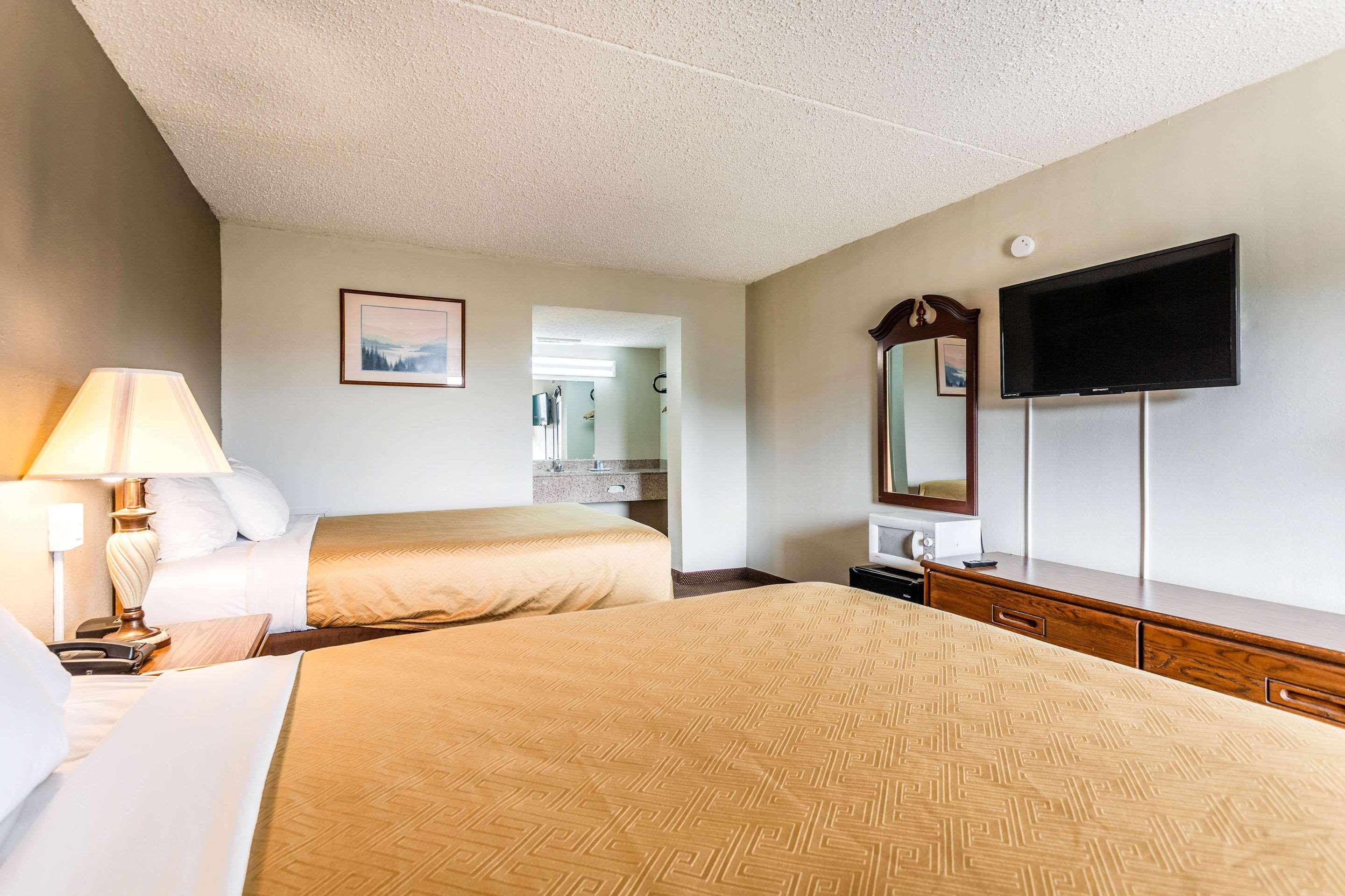 Mount Vernon Rodeway Inn Renfro Valley מראה חיצוני תמונה