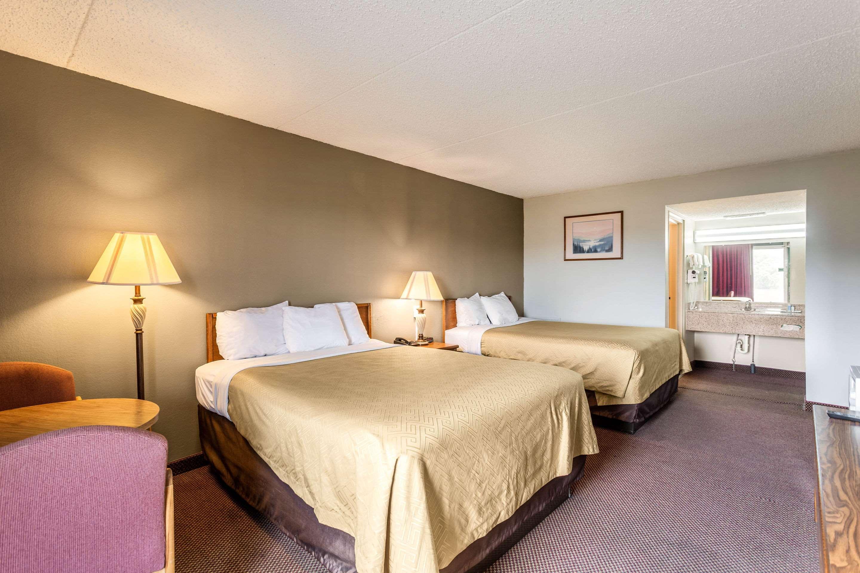 Mount Vernon Rodeway Inn Renfro Valley מראה חיצוני תמונה